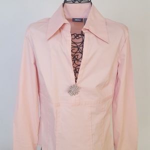 Mexx blouse with rhinestone pin